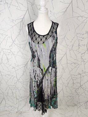 Cativa Mixed Fabric Artsy Patchwork Round Neck Shift Dress